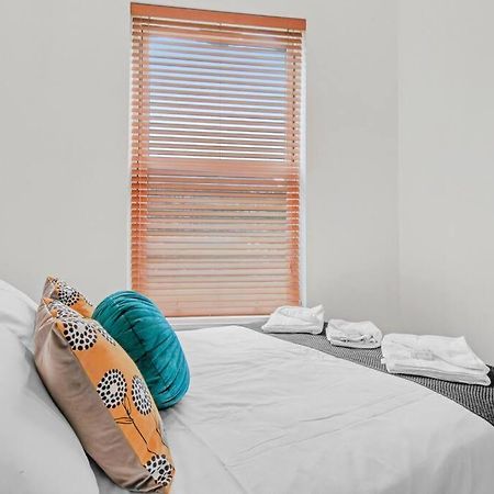 Charming 2 Bed Apartment Free Wifi Close To Camden 런던 외부 사진